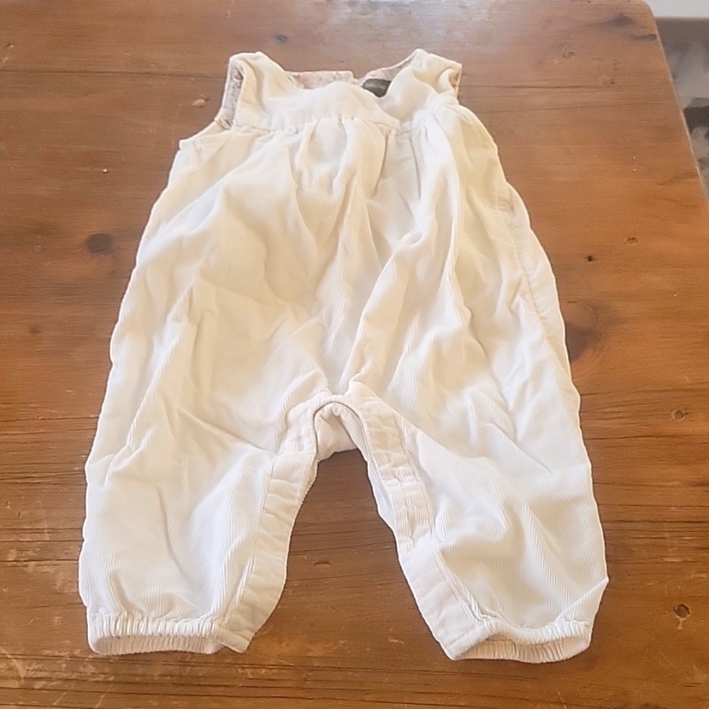 Baby Gap Corduroy Jumpsuit sz 3-6m
